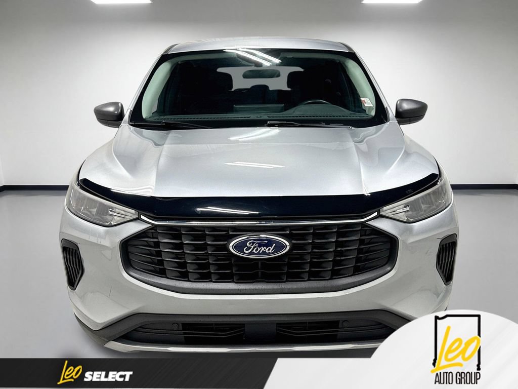 Used 2023 Ford Escape Active w/ Tech Pack #1 AWD/4WD image 2