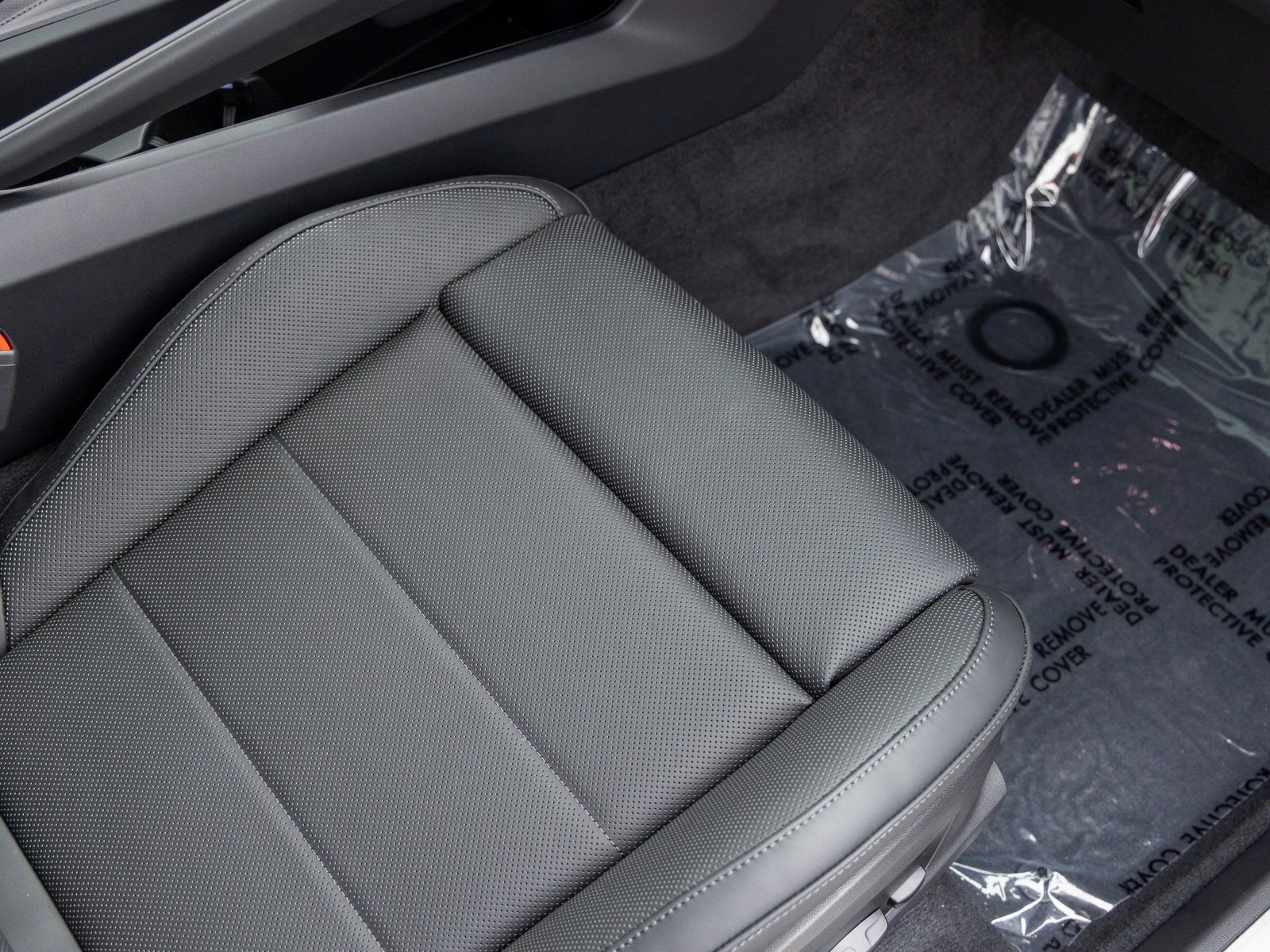 New 2025 Porsche Macan Electric image 54