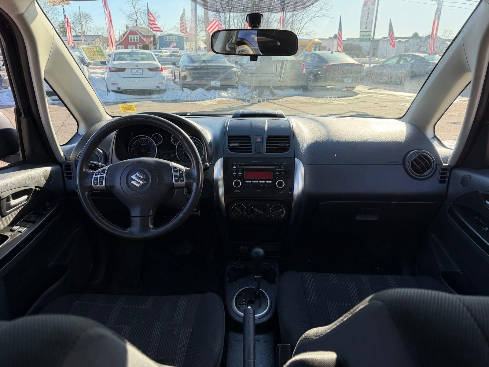 Used 2011 Suzuki SX4 AWD Hatchback image 18