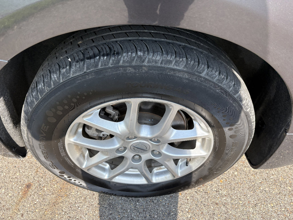 Used 2023 Chrysler Pacifica Touring-L image 11