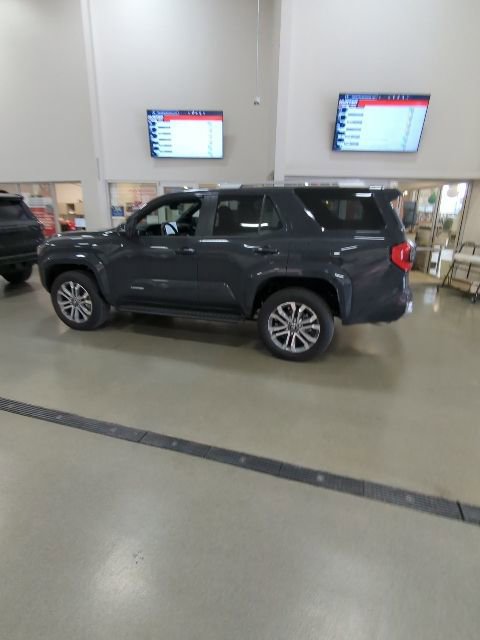 Used 2026 Toyota 4Runner Limited image 7