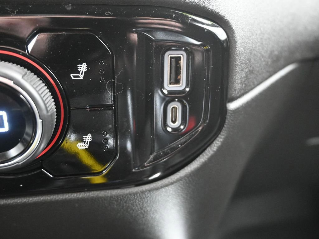 Used 2022 Chevrolet Silverado 1500 LT image 23