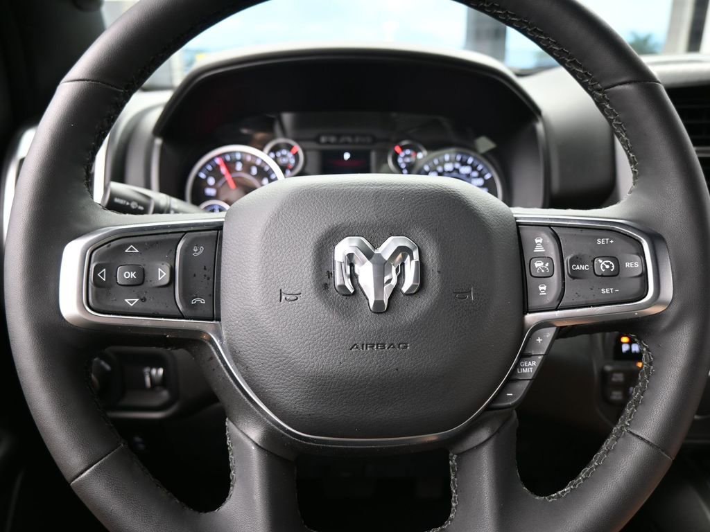 Used 2025 RAM 1500 Big Horn AWD/4WD image 29