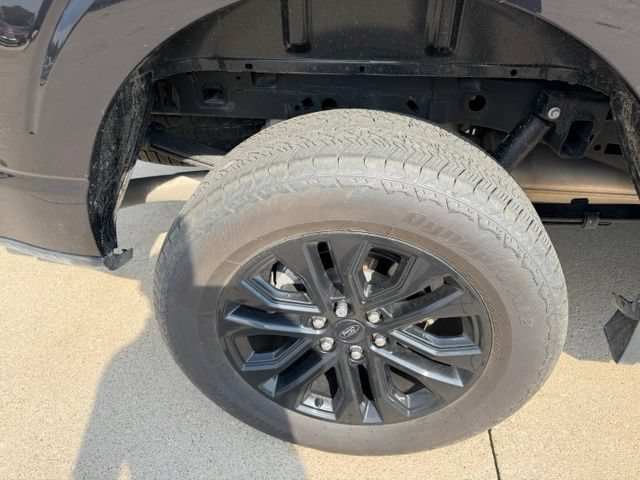 Used 2025 Ford F150 Lariat AWD/4WD image 9