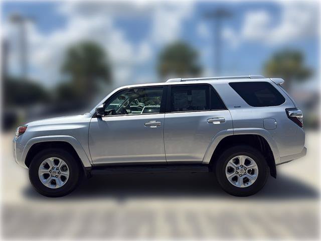 Used 2018 Toyota 4Runner SR5 RWD image 4