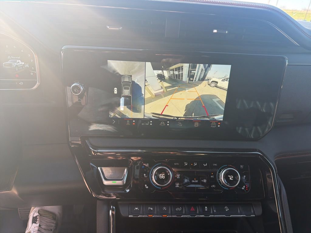 Used 2024 GMC Sierra 1500 AT4 w/ Technology Package image 12