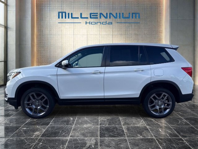 Used 2023 Honda Passport EX-L image 2