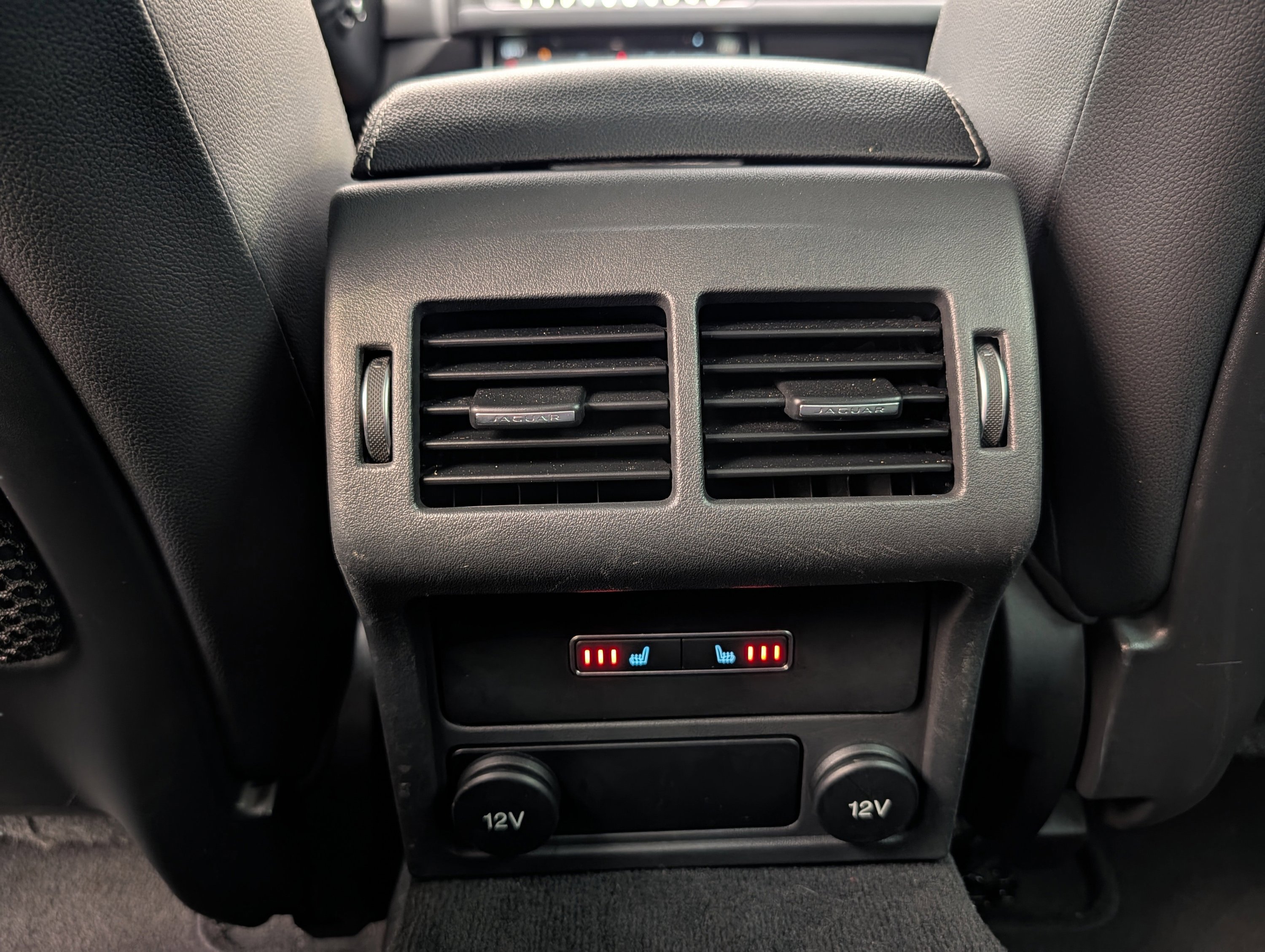 Used 2018 Jaguar XF S image 22