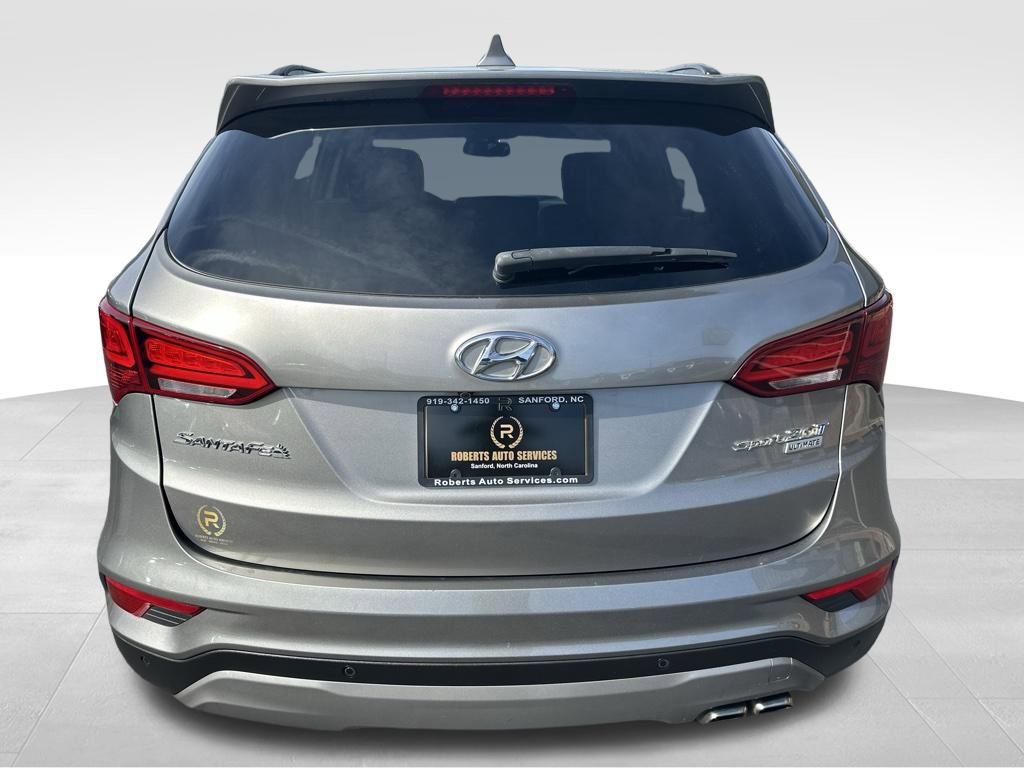 Used 2017 Hyundai Santa Fe Sport FWD image 4