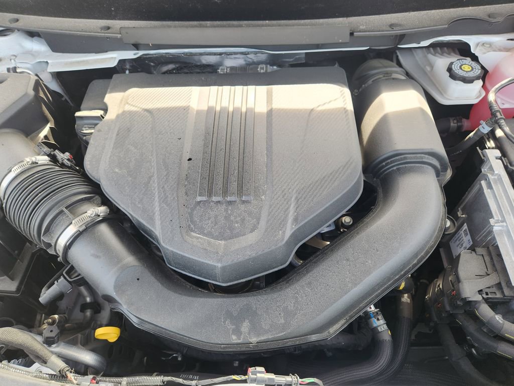 Used 2025 GMC Acadia Elevation image 30