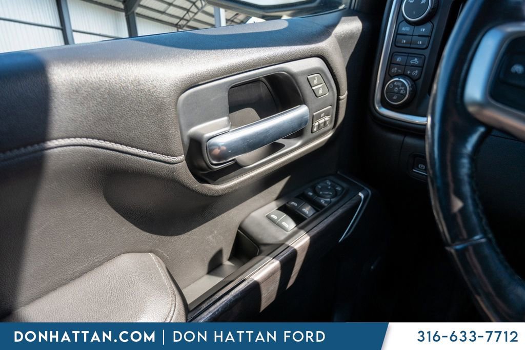 Used 2019 Chevrolet Silverado 1500 LTZ w/ LTZ Convenience Package image 17