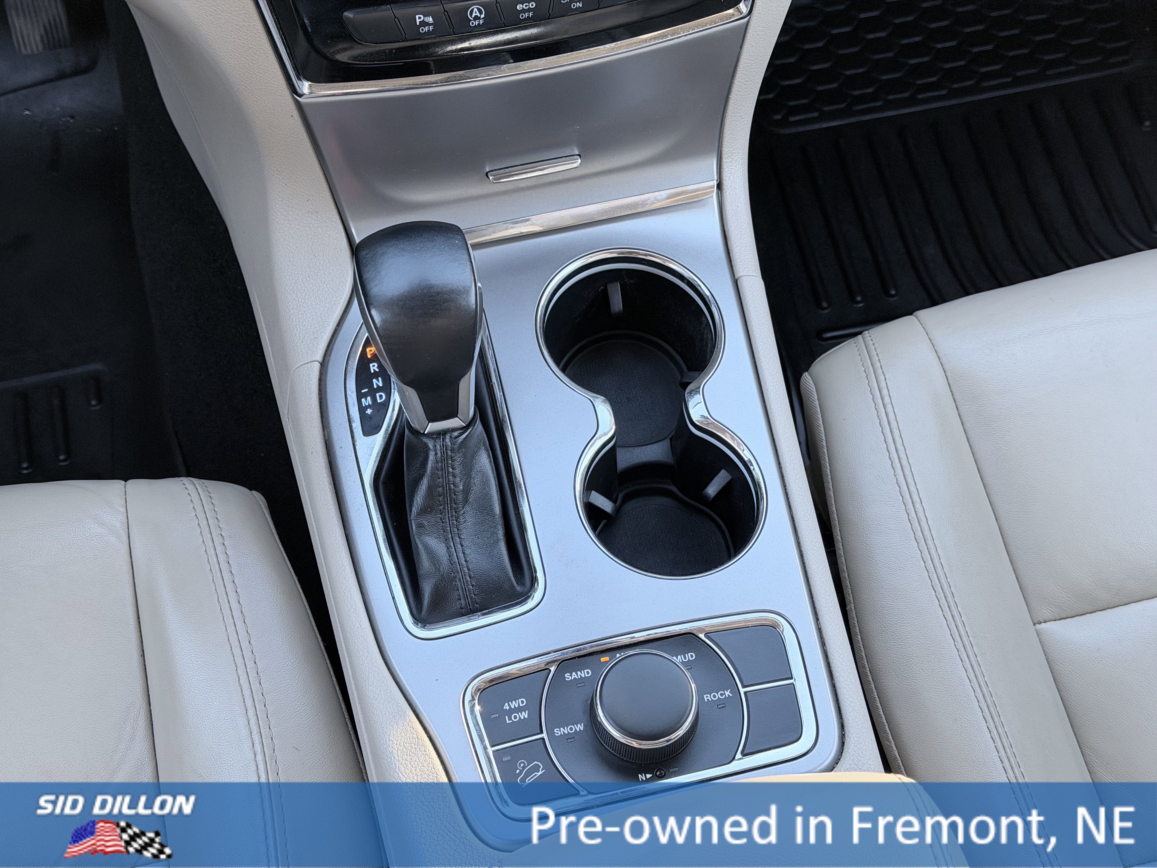 Used 2020 Jeep Grand Cherokee Limited w/ Premium Lighting Group image 12