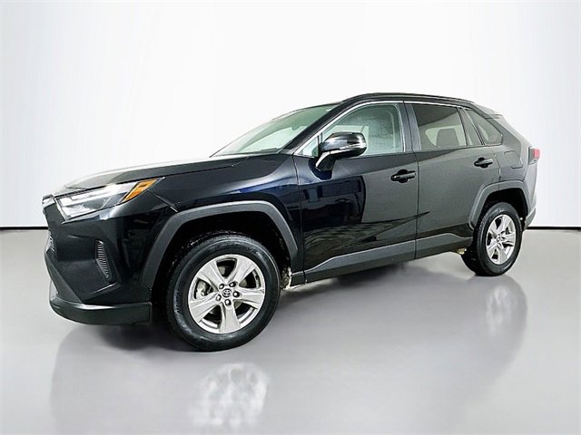 Used 2024 Toyota RAV4 XLE image 3