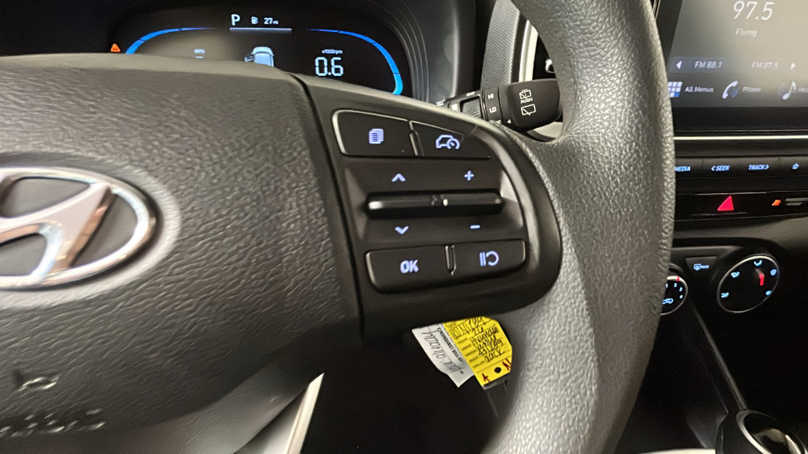 Used 2026 Hyundai Venue SE FWD image 21