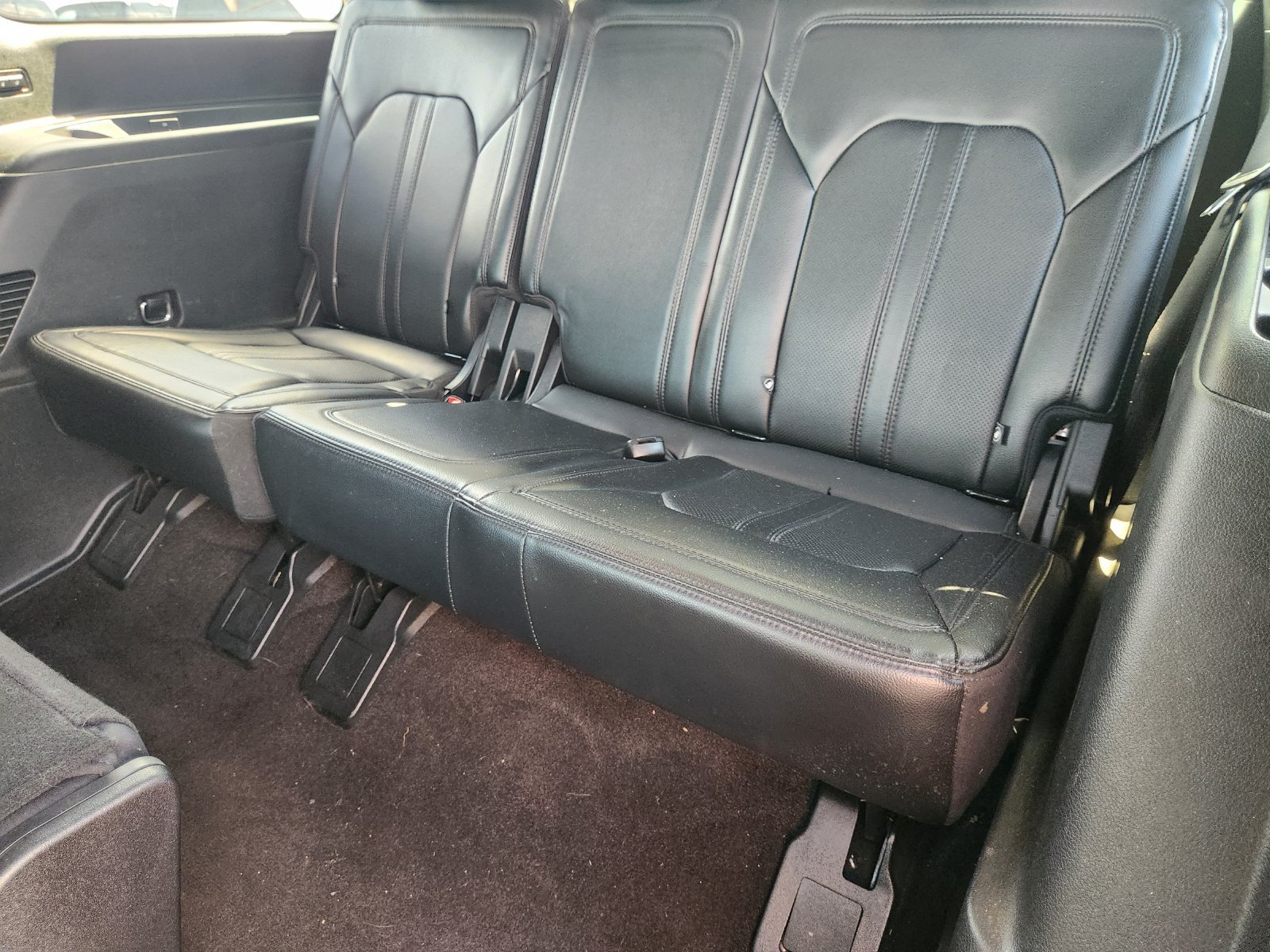 Used 2020 Ford Expedition Limited AWD/4WD image 33