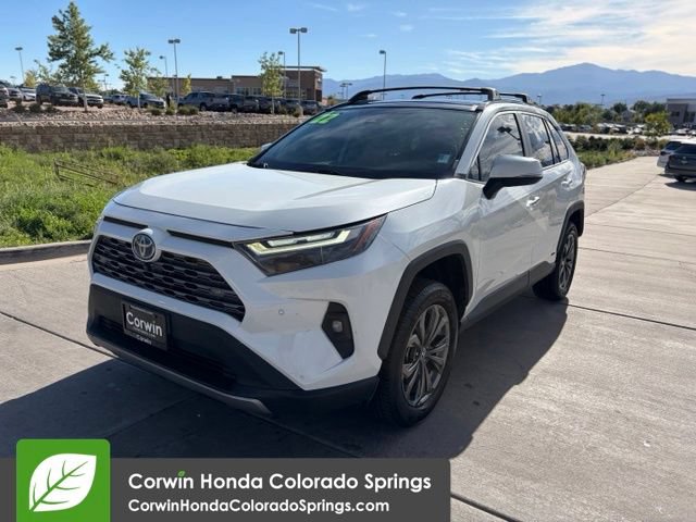Used 2022 Toyota RAV4 Limited AWD/4WD image 4