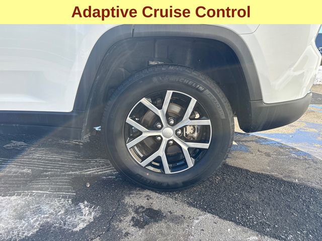 Used 2024 Jeep Grand Cherokee Limited AWD/4WD image 9