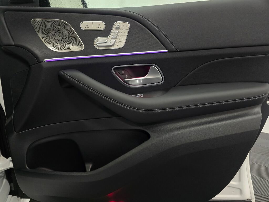 New 2026 Mercedes-Benz GLE 53 AMG 4MATIC Coupe image 26