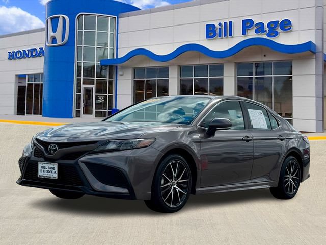 Used 2023 Toyota Camry SE FWD image 2