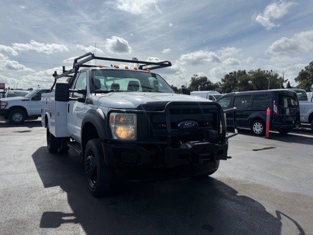 Used 2015 Ford F550 4x4 Regular Cab Super Duty image 4
