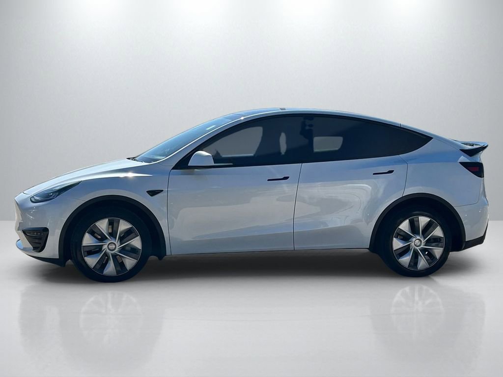 Used 2023 Tesla Model Y Long Range image 8