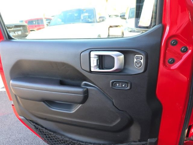 Used 2022 Jeep Wrangler Rubicon image 12