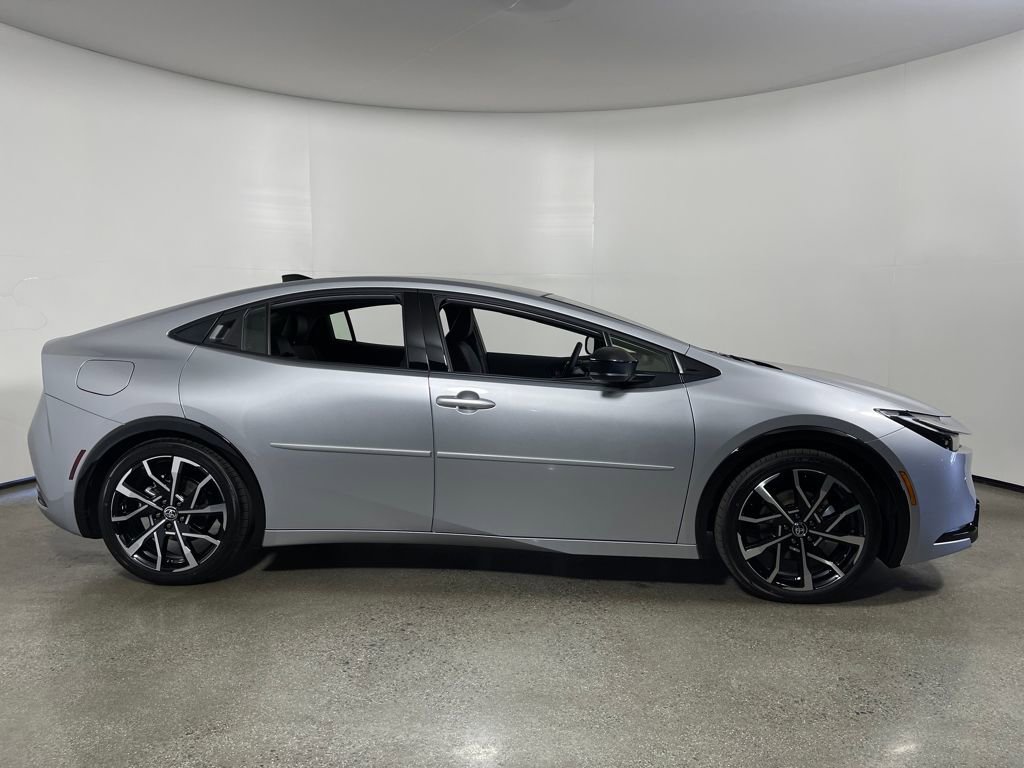 New 2026 Toyota Prius Plug-In Hybrid image 2