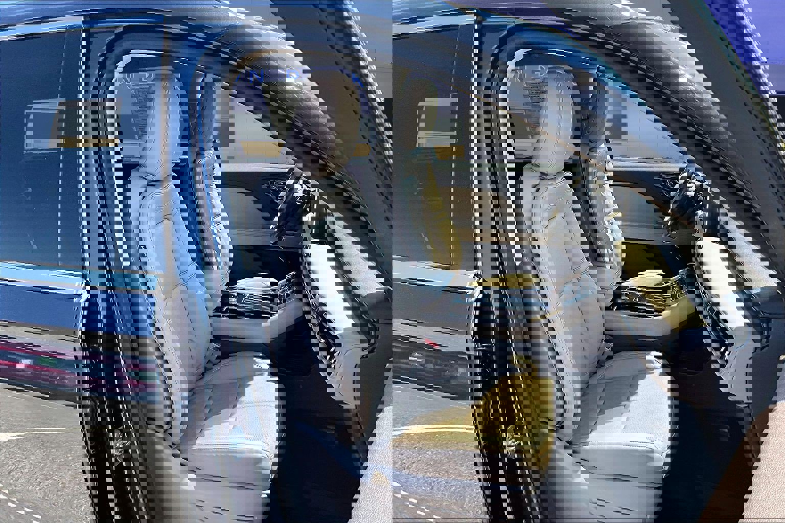 Used 2023 Lincoln Aviator Grand Touring w/ Equipment Group 301A image 29