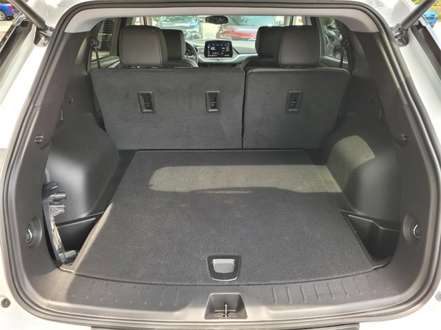 Used 2025 Chevrolet Blazer LT image 19