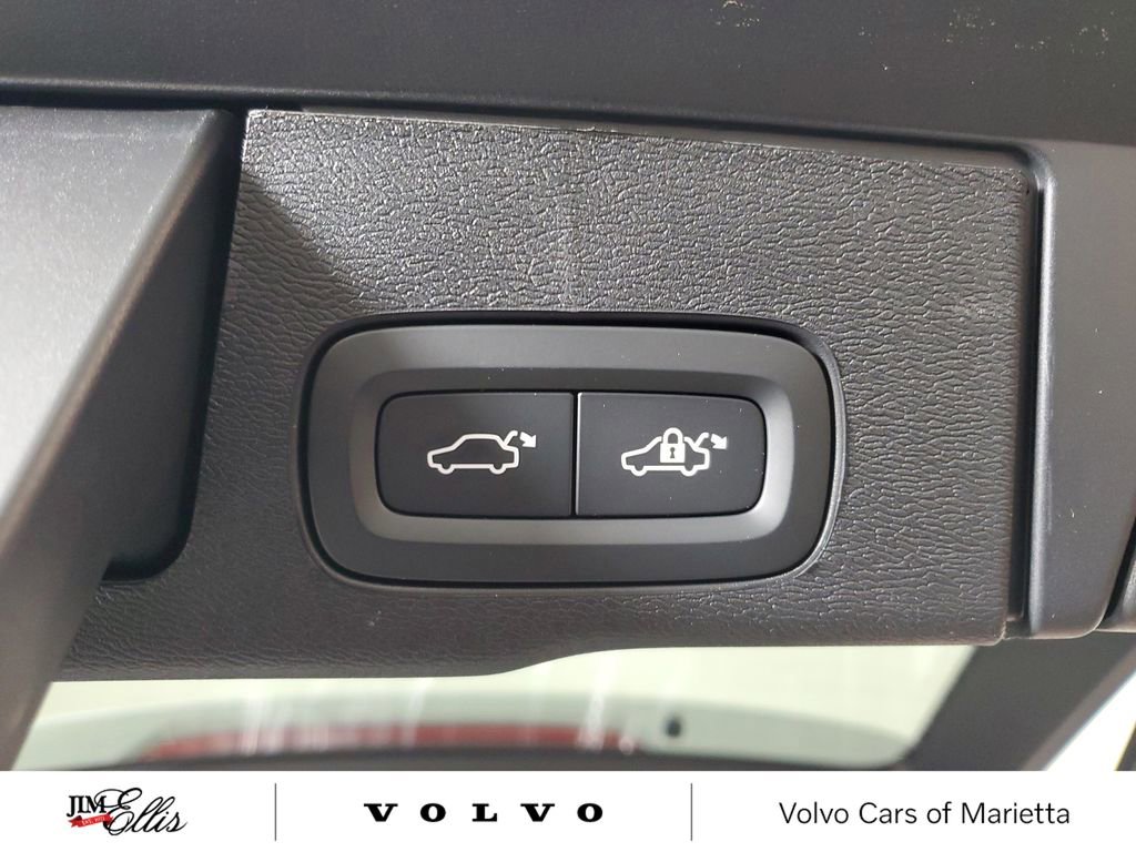New 2026 Volvo XC60 B5 Plus w/ Protection Package Premier image 10