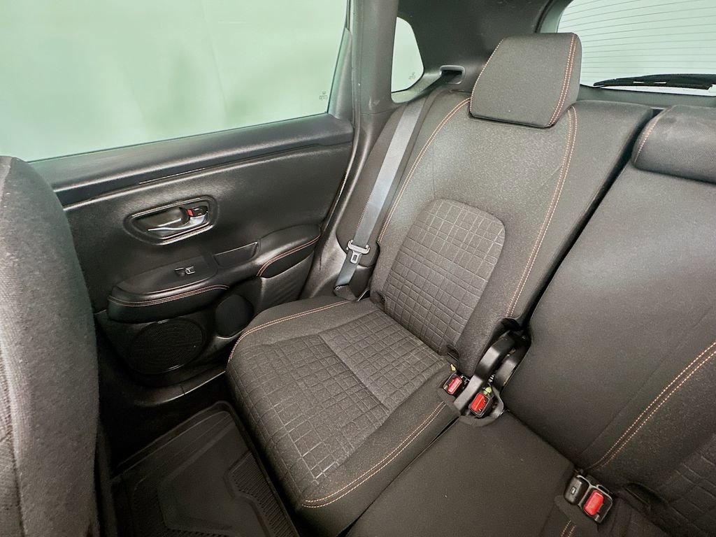 Used 2023 Honda HR-V Sport image 12