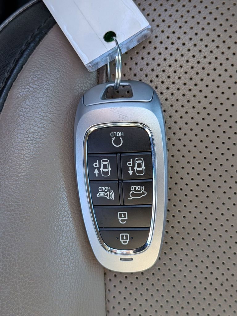 Certified 2023 Hyundai Santa Fe Limited w/ Cargo Package image 31