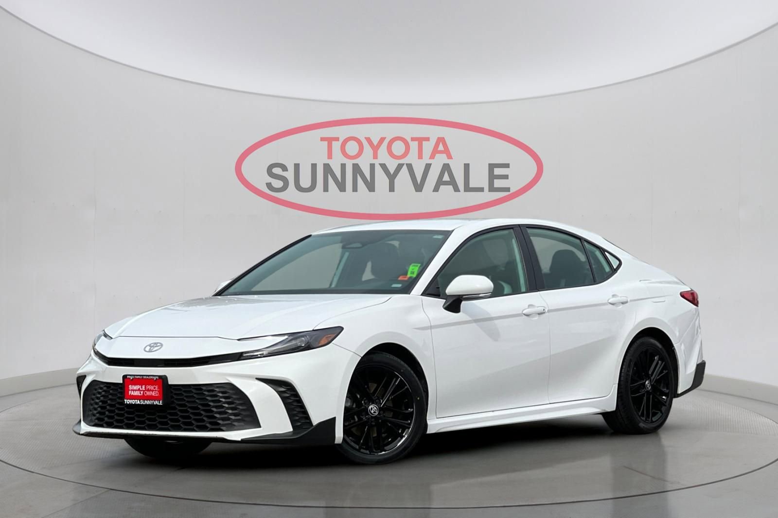 Certified 2025 Toyota Camry SE image 2