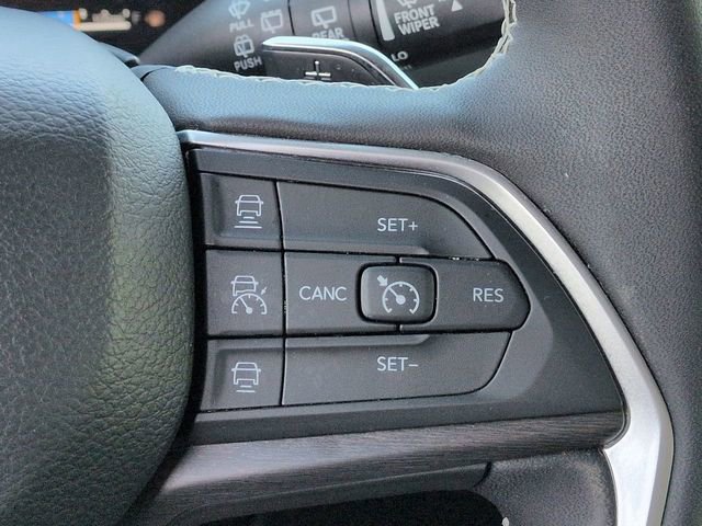 Certified 2024 Jeep Grand Cherokee L Limited w/ Black Appearance Package RWD image 33