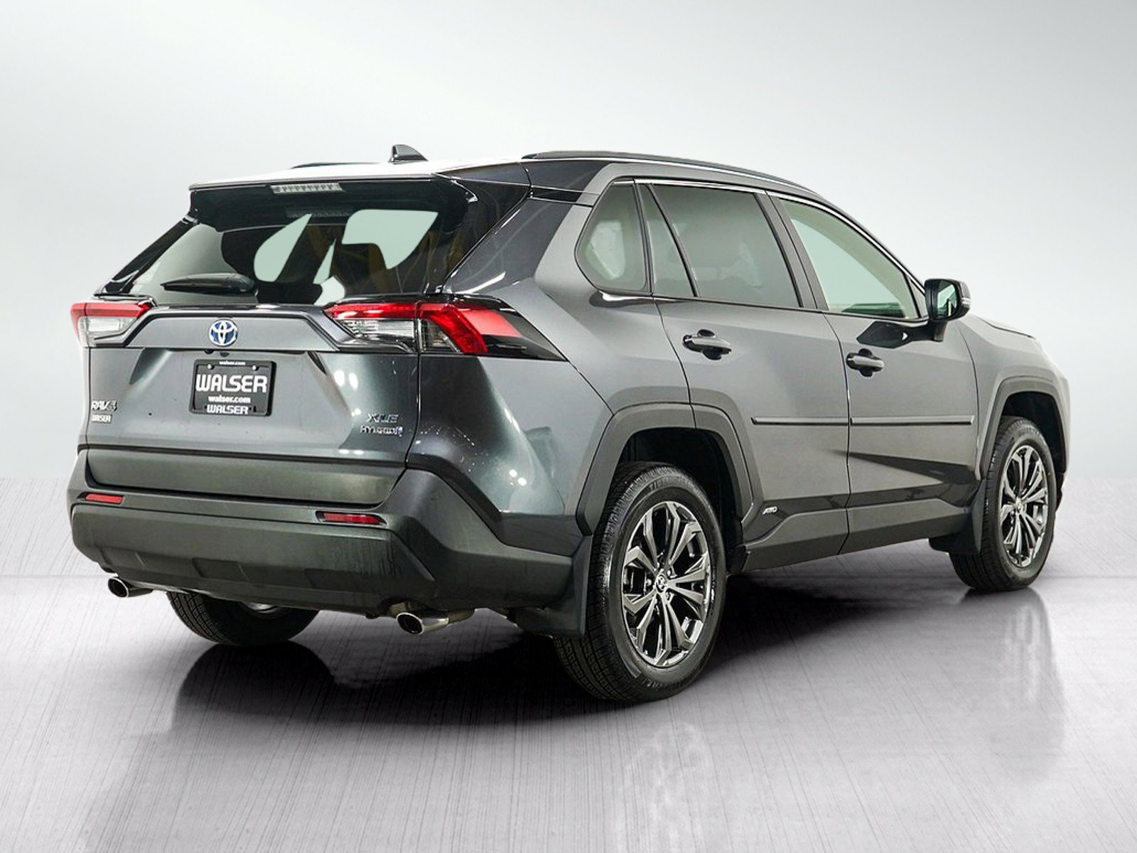 Used 2023 Toyota RAV4 XLE Premium AWD/4WD image 6