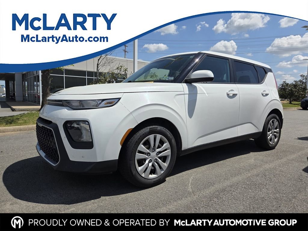 Used 2022 Kia Soul LX image 1
