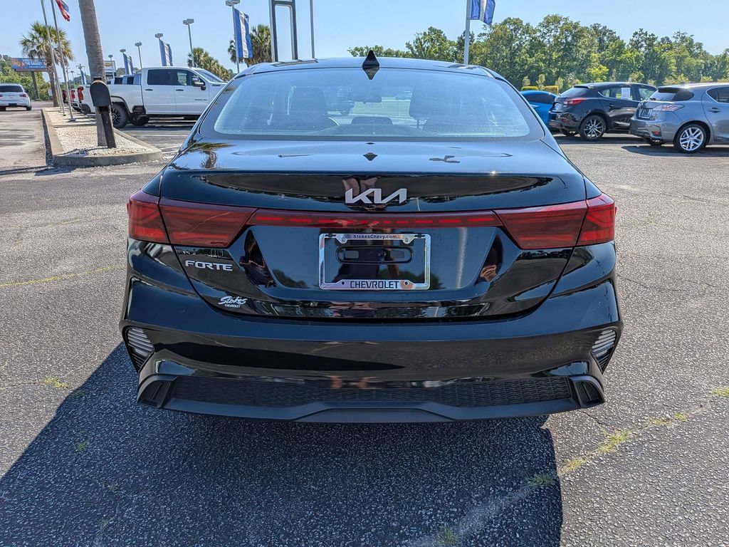 Used 2024 Kia Forte LXS FWD image 7