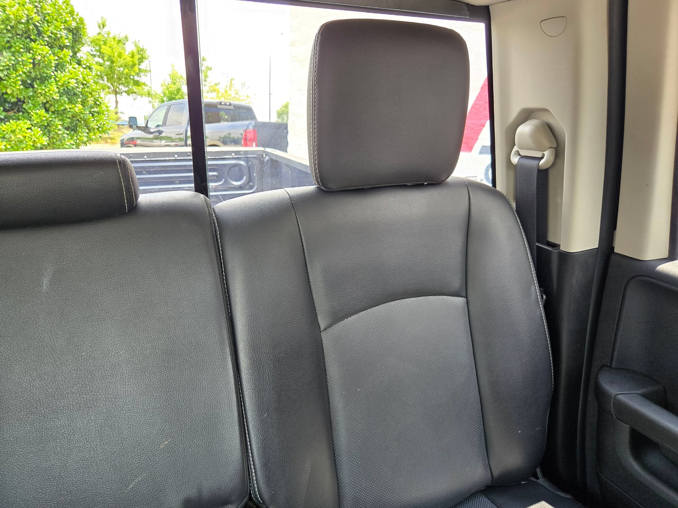 Used 2016 RAM 1500 Laramie w/ Convenience Group AWD/4WD image 14