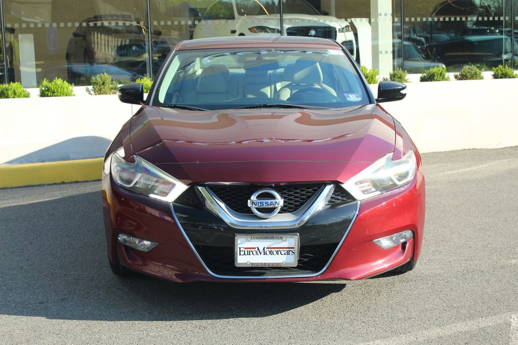 Used 2017 Nissan Maxima 3.5 SV w/ Interior Lighting Package image 8