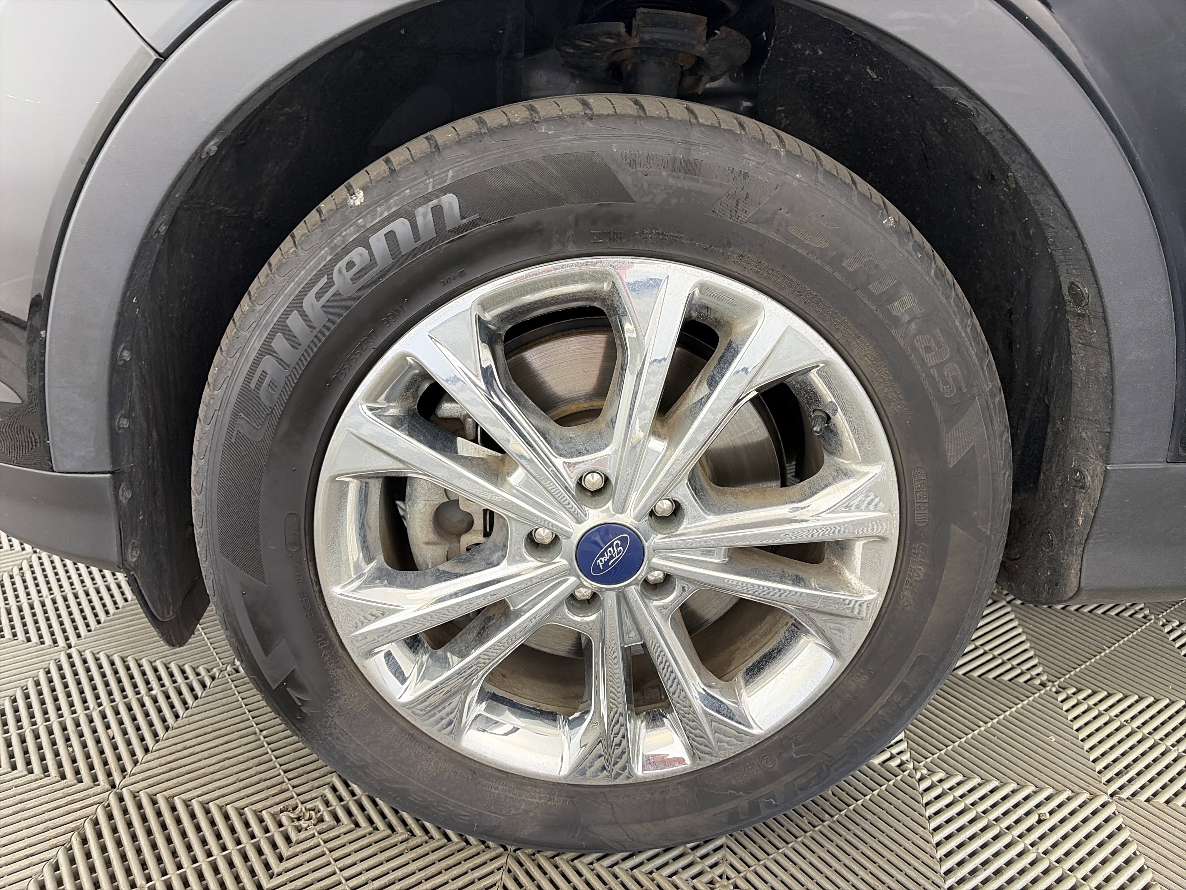Used 2018 Ford Escape SEL AWD/4WD image 13