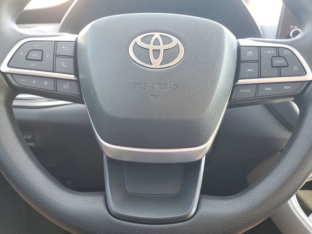New 2026 Toyota Grand Highlander LE image 21