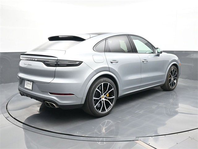 Used 2022 Porsche Cayenne Turbo image 23