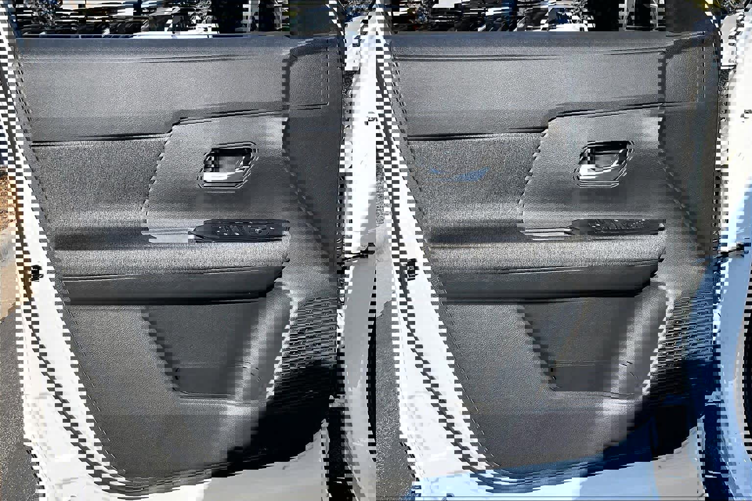 New 2026 Nissan Kicks SV image 10