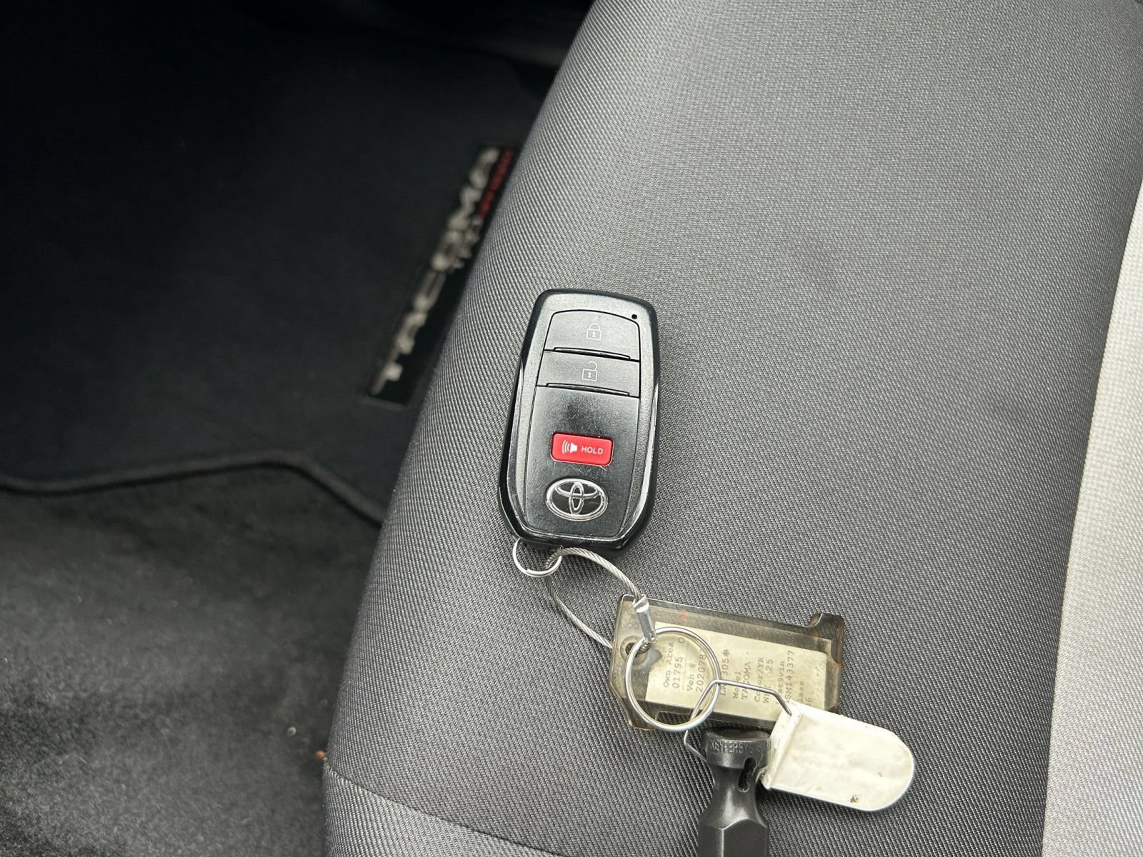 Used 2025 Toyota Tacoma TRD Off-Road AWD/4WD image 18
