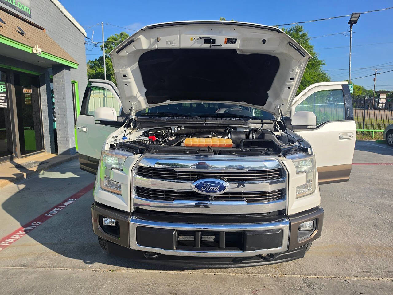 Used 2017 Ford F150 King Ranch w/ Equipment Group 601A Luxury AWD/4WD image 59