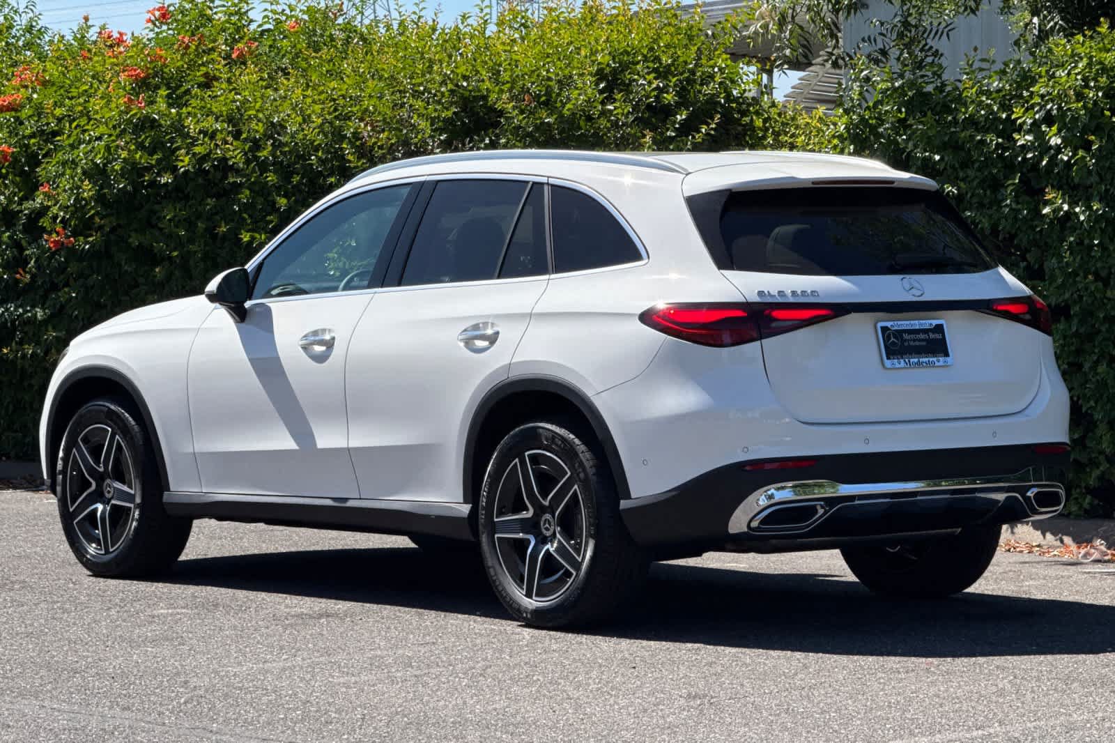 New 2026 Mercedes-Benz GLC 300 image 5