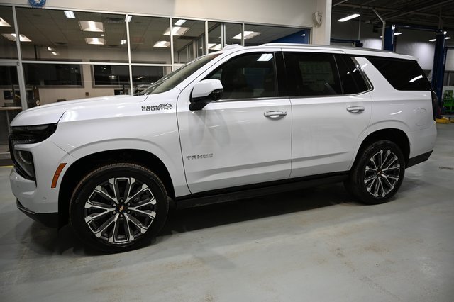 New 2026 Chevrolet Tahoe High Country w/ LPO, Illumination Package image 8