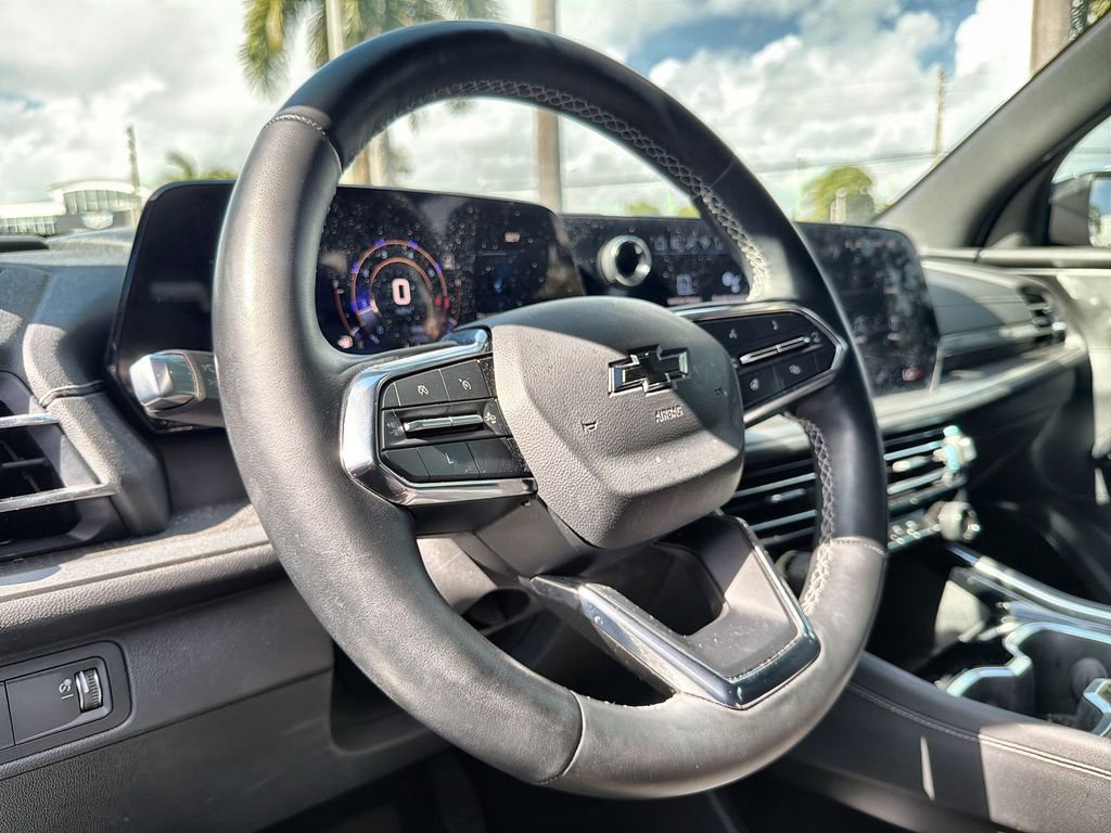 Used 2024 Chevrolet Traverse LS w/ Midnight/Sport Edition image 20