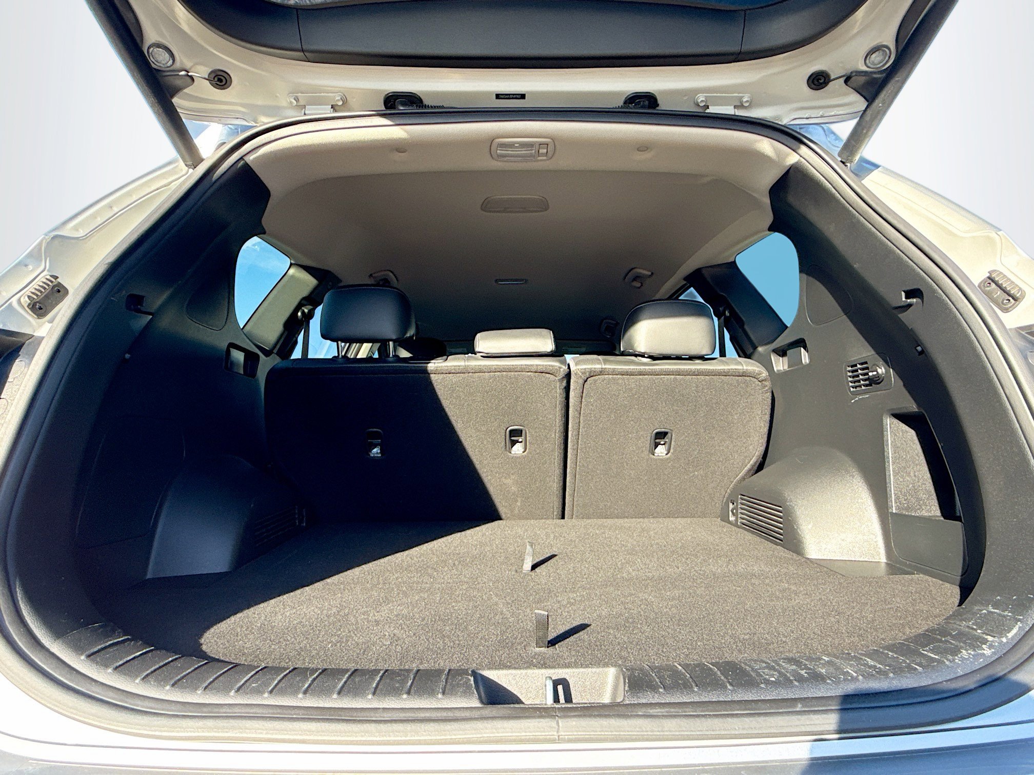 Used 2023 Hyundai Santa Fe XRT w/ Cargo Package image 12