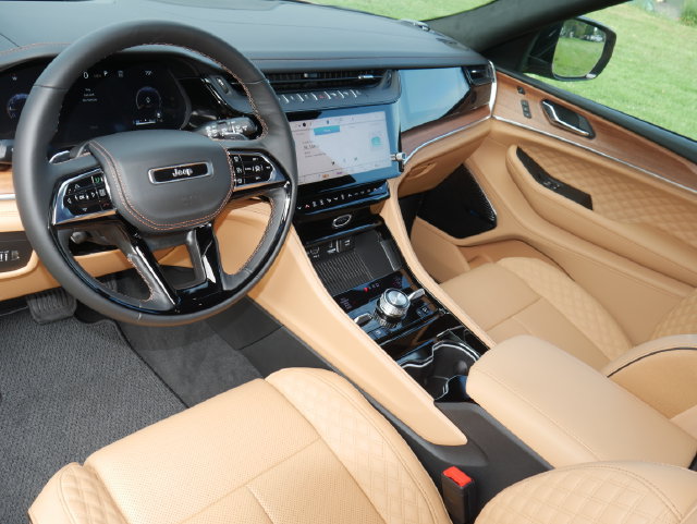 New 2027 Jeep Grand Cherokee Summit AWD/4WD image 18